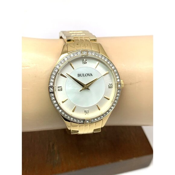 Bulova Women's Watch 98L274 Quartz Mother of Pearl White Dial Gold Gemmed 32mm - Picture 10 of 14